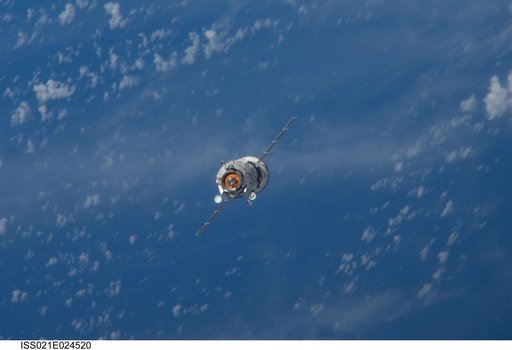 MRM2/Poisk approaches the ISS