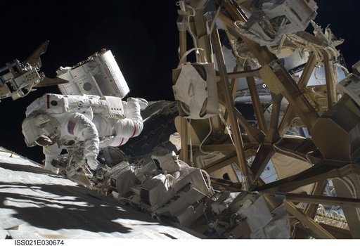 View of STS-129 MS3 Foreman during EVA2