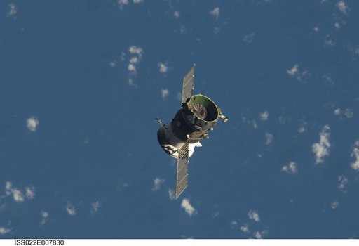 Propulsion Compartment of the Poisk MRM2 departs from the ISS
