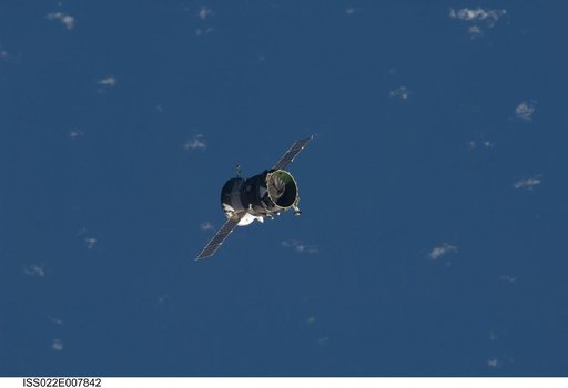 Propulsion Compartment of the Poisk MRM2 departs from the ISS