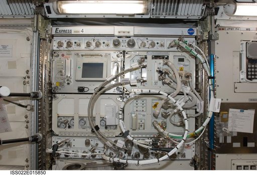 Survey view of EXPRESS Rack 4 in the JPM during Expedition 22