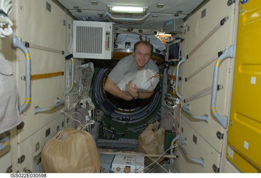 Kotov in the FGB during Expedition 22