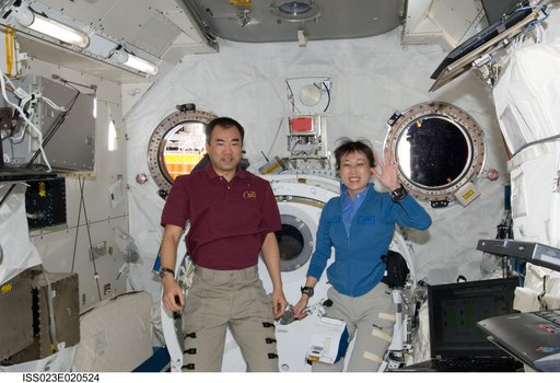 Noguchi and Yamazaki in Kibo