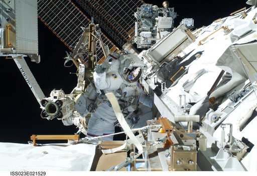 Mastracchio during EVA 2