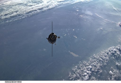 Soyuz TMA-17/21S Relocation