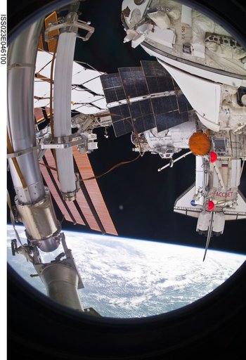View of FWD ISS and docked STS-132 Atlantis
