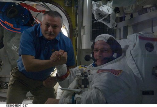 US EVA 15 EMU Prep