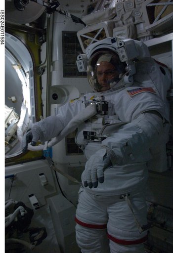 US EVA 15 EMU Prep