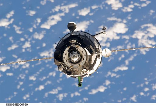 Soyuz 24S Docking