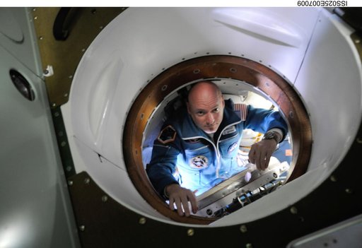 Soyuz TMA-01M In Cabin Photos