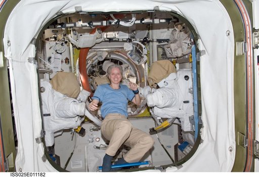 iss025e011182