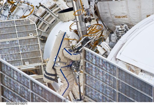 Russian  EVA 26