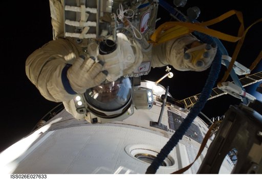 Skripochka during EVA 28