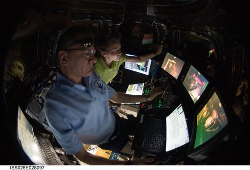 Nespoli and Coleman in the Cupola Module