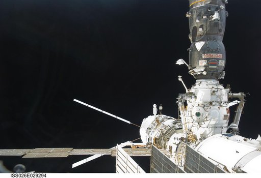 ATV 2 Johannes Kepler docked