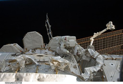 Bowen and Drew durring EVA 1