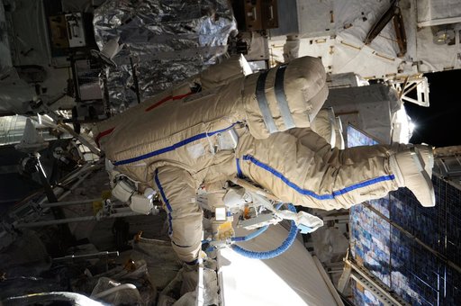 Skripochka during EVA