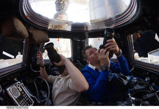 Kondratyev and Nespoli Take Earth Views in the Cupola