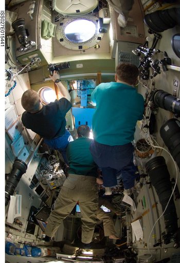 Crewmembers Photograph Progress 41P Departure in the SM
