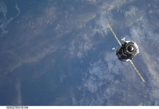 Progress 42P on approach to the ISS