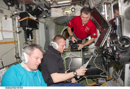 Samokutyaev, Kondratyev and Nespoli in the SM during Progress 42P Docking