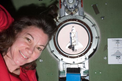 Coleman during STS-134 Endeavour approach in the SM