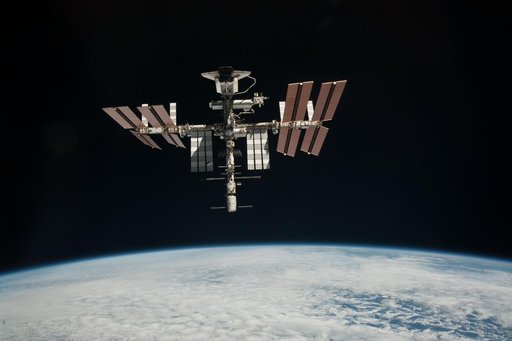 Soyuz flyaround imagery of STS-134 Endeavour docked to the ISS