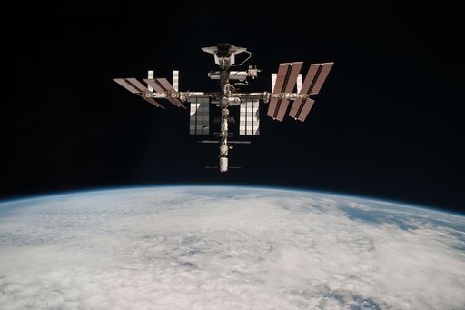 Soyuz flyaround imagery of STS-134 Endeavour docked to the ISS