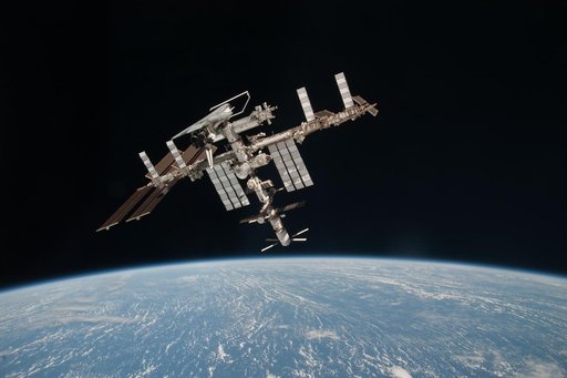 Soyuz flyaround imagery of STS-134 Endeavour docked to the ISS