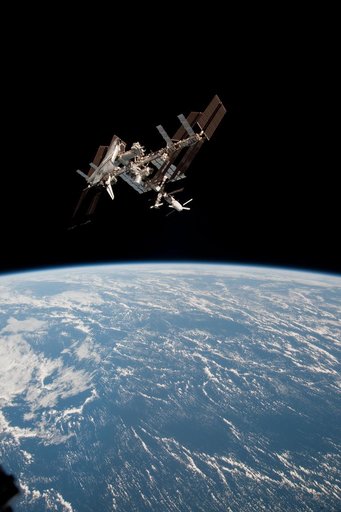 Soyuz flyaround imagery of STS-134 Endeavour docked to the ISS