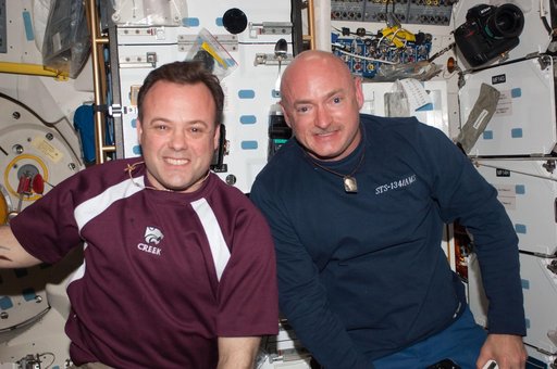 View of STS-134 / Expedition 28 Crew Members on the Shuttle Middeck