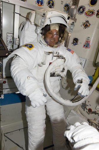Expedition 28 Crew Members participate in EVA Dry Run