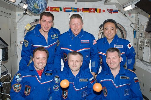 Expeditio 28 Crew Portrait