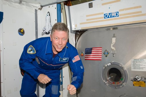 iss028e032143