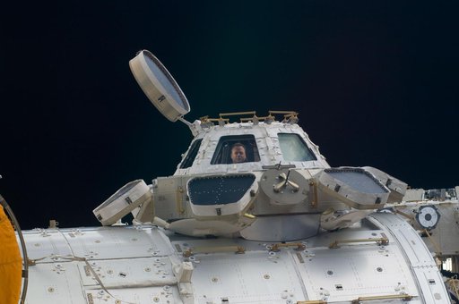 iss028e048571