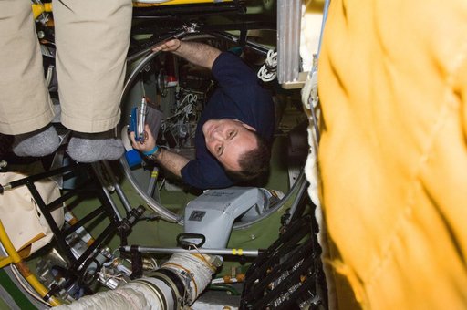 iss028e050099