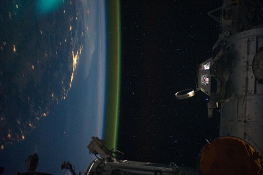 iss028e050184