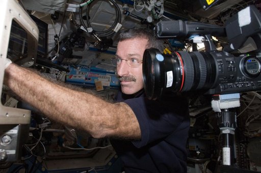 Burbank works at the LMM in the FIR/FCF in the U.S. Laboratory