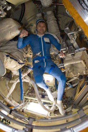 Kononenko prepares for EVA