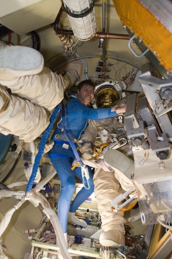 Kononenko prepares for EVA