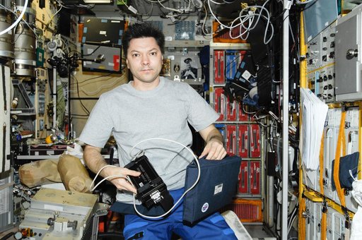 Kononenko performs SPRUT-2 Experiment run in the SM
