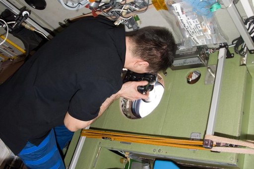 Kononenko Uses a Camera in the SM
