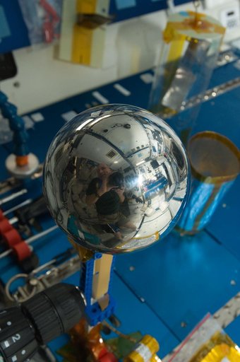 Science off the Sphere: 1.21 Legowatts (Van de Graaf Generator)