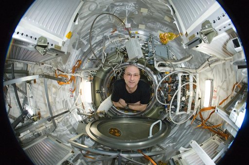 Pettit in Fisheye View of Progress 47P