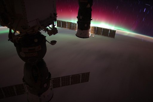 Earth and Airglow Observations taken by the Expedition 31 Crew