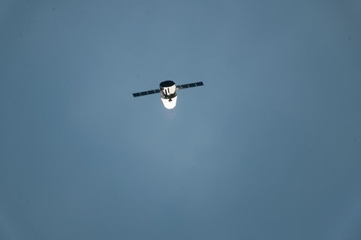 Dragon Spacecraft during Flyunder Operations