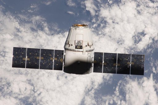 Dragon Spacecraft Approaches ISS