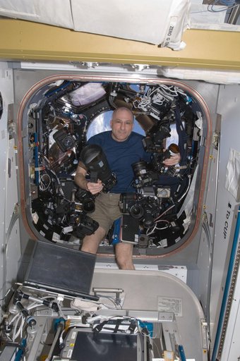 iss031e112469