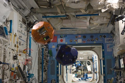 iss031e140676