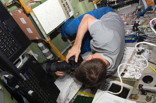 FE Malenchenko photographs the Progress 47P Undocking
